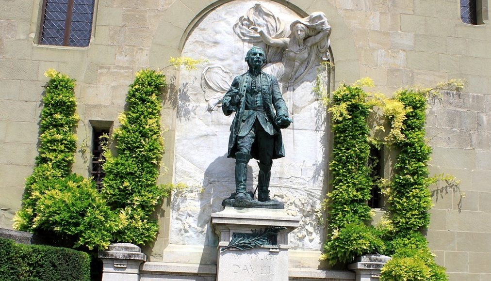 Monument Davel de Maurice Reymond devant le Château Saint-Maire à Lausanne Monument Davel de Maurice Reymond devant le Château Saint-Maire à Lausanne / ©Odrade123, CC BY-SA 3.0, Wikimedia Commons