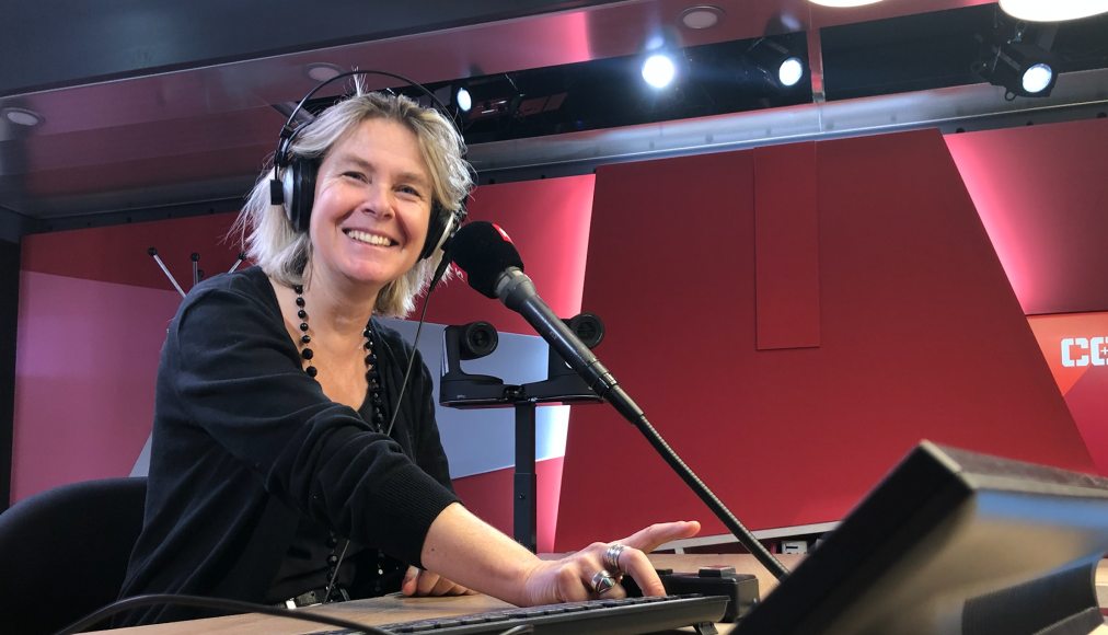 La journaliste de RTS Religion Gabrielle Desarzens, lauréate du Prix catholique des médias de la Conférence des évêques suisses, raconte son engagement à valoriser la parole des laissés-pour-compte. La journaliste de RTS Religion Gabrielle Desarzens, lauréate du Prix catholique des médias de la Conférence des évêques suisses, raconte son engagement à valoriser la parole des laissés-pour-compte. / DR