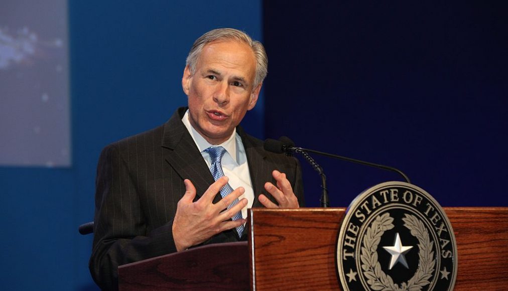 Greg Abbott, gouverneur du Texas Greg Abbott, gouverneur du Texas / ©World Travel & Tourism Council, CC BY 2.0 Wikimedia Commons