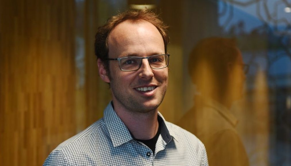 David Leutwyler, directeur de la Maison des religions à Berne, quittera ses fonctions en janvier 2020 pour devenir le nouveau délégué aux Affaires ecclésiastiques du Canton de Berne. David Leutwyler, directeur de la Maison des religions à Berne, quittera ses fonctions en janvier 2020 pour devenir le nouveau délégué aux Affaires ecclésiastiques du Canton de Berne. / DR
