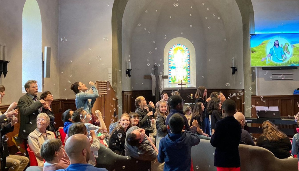 Depuis quelques temps, l'église de Bercher est l'endroit idéal pour accueillir les familles. Depuis quelques temps, l'église de Bercher est l'endroit idéal pour accueillir les familles. / © DR