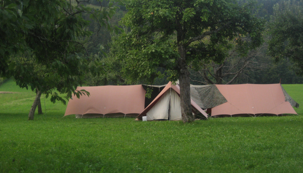 Les scouts du Mont d’Or promeuvent les valeurs de vivre ensemble, de progression, d’autonomisation, et de solidarité. Le programme comprend des moments de connaissance du monde biblique et de spiritualité. Les scouts du Mont d’Or promeuvent les valeurs de vivre ensemble, de progression, d’autonomisation, et de solidarité. Le programme comprend des moments de connaissance du monde biblique et de spiritualité. / © DR